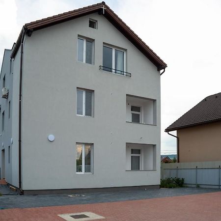 Solomon Apartments Ap 2 Sîngeorgiu de Mureş Buitenkant foto