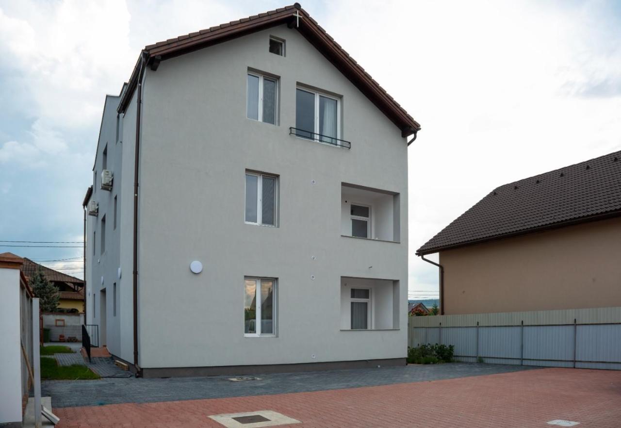 Solomon Apartments Ap 2 Sîngeorgiu de Mureş Buitenkant foto
